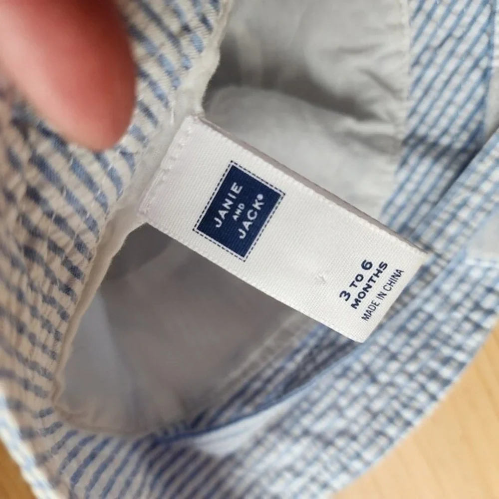 JANIE &‎ JACK Seersucker Striped infant Bucket Hat 3-6M